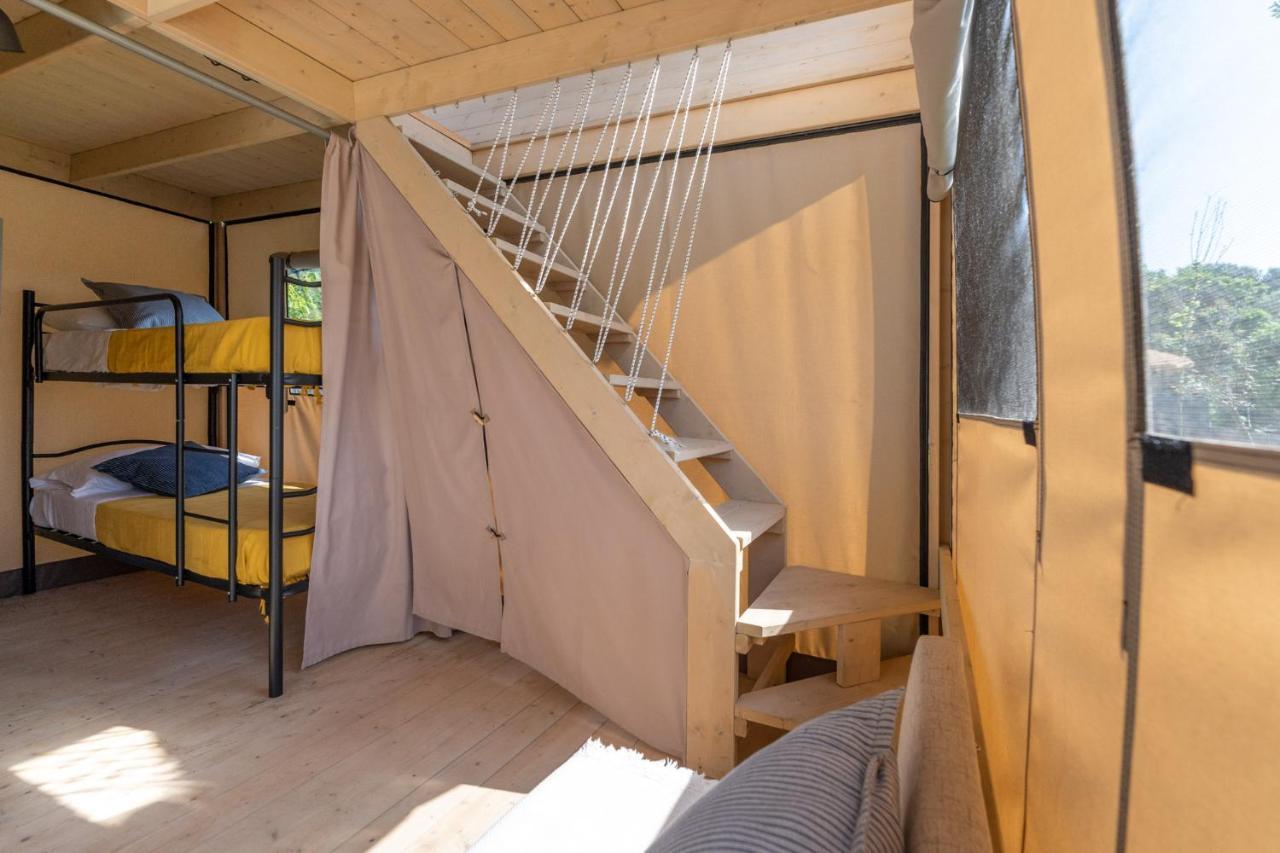 Procida Camp & Resort - Ciraccio Ngoại thất bức ảnh