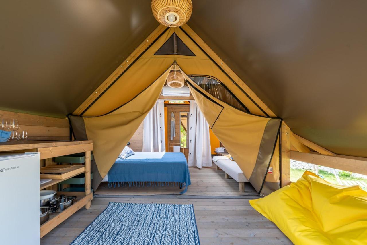 Procida Camp & Resort - Ciraccio Ngoại thất bức ảnh